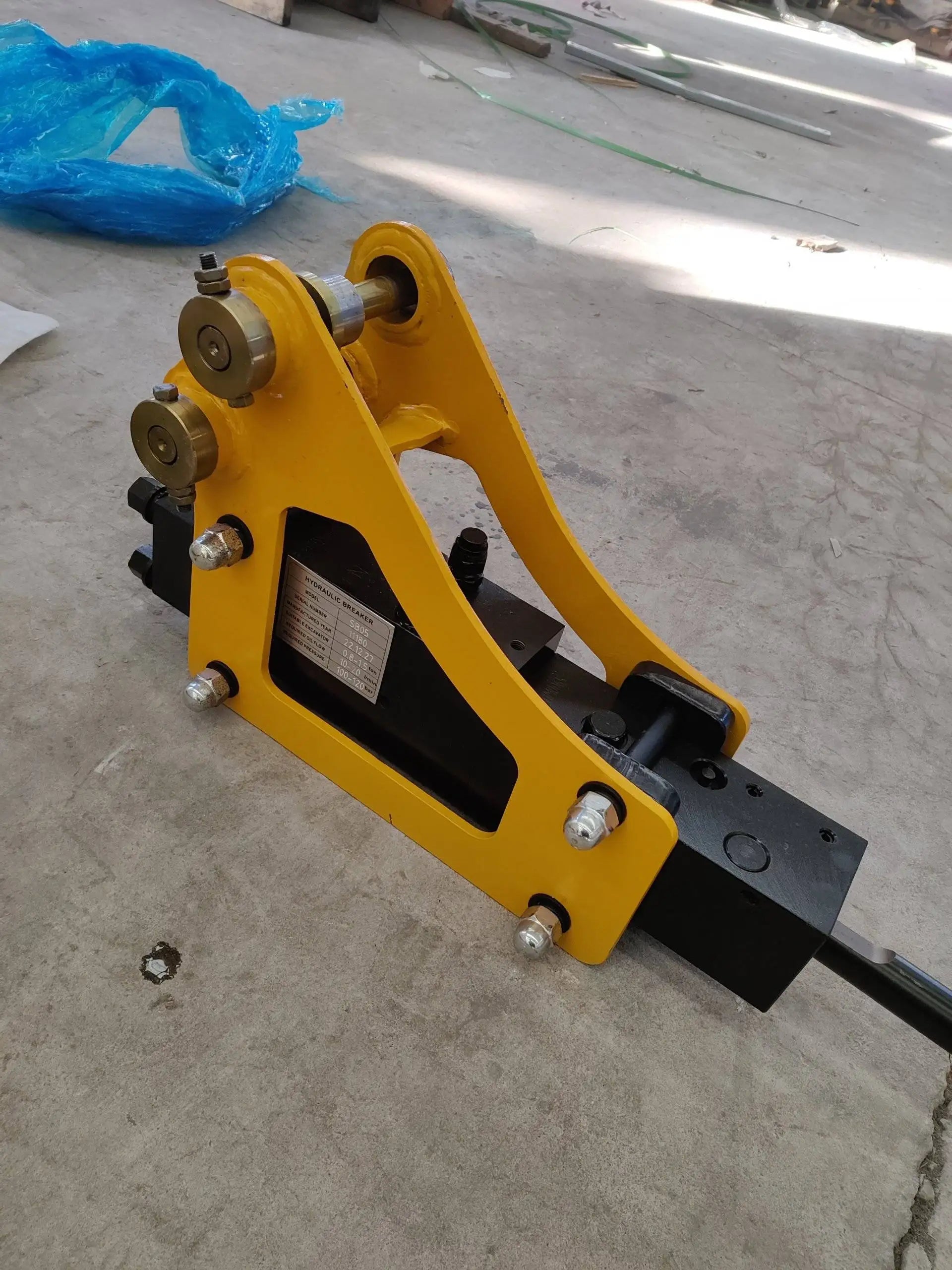 TYPHON Attachments Hydraulic Break Hammer Attachment for Mini Digger USA - 0