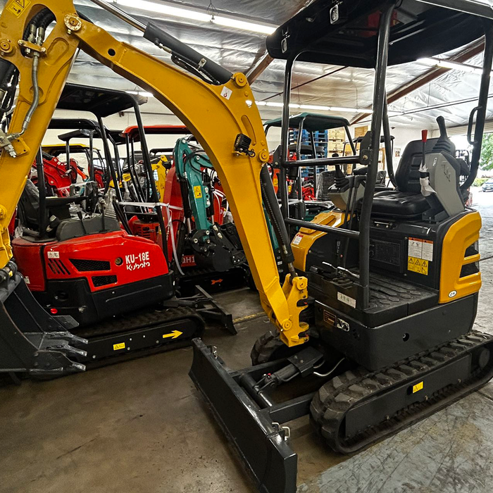 1.8 Ton, Kubota Diesel Engine Mini Excavator | AGT-SE17SR - 0