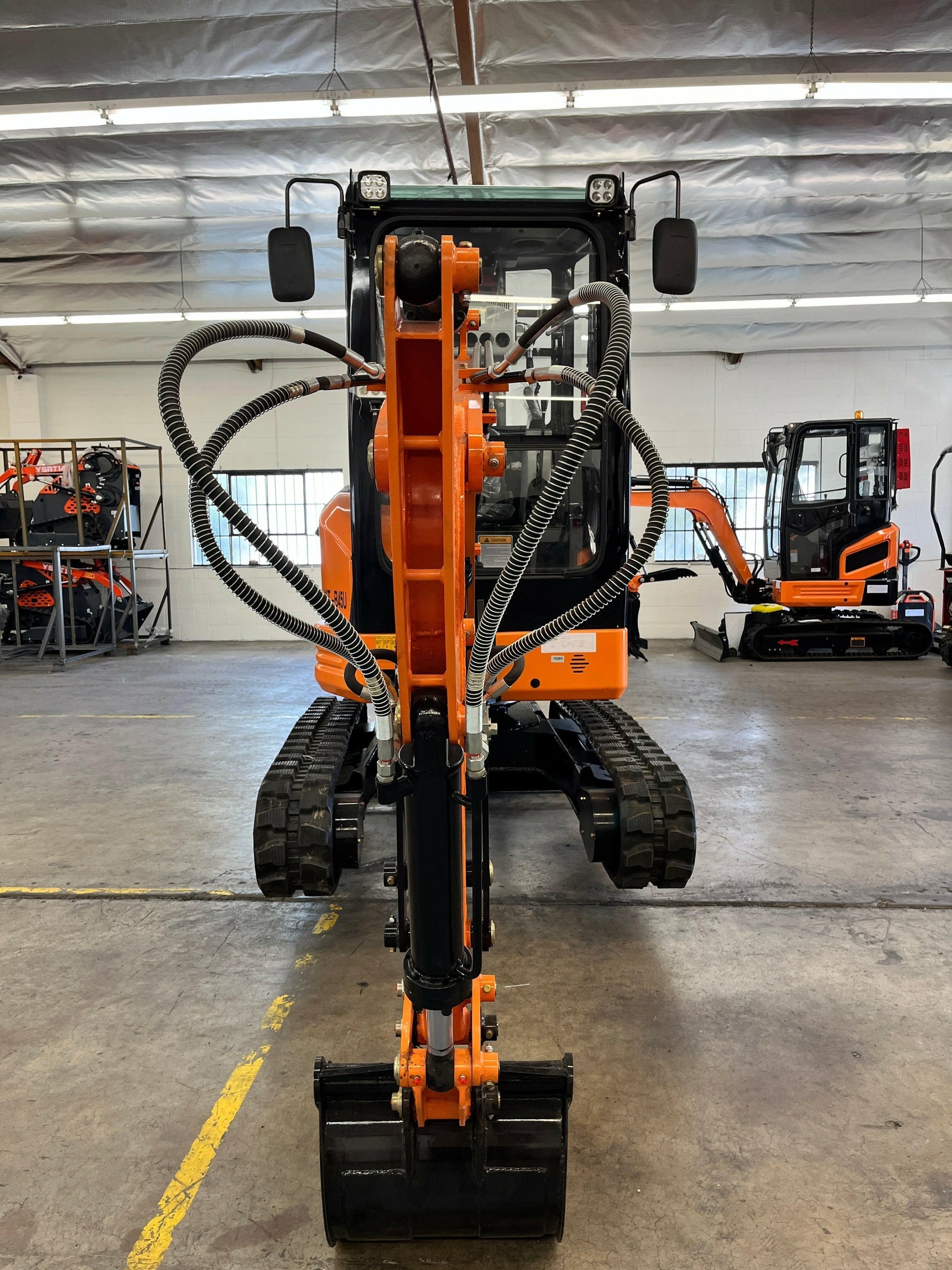 3 Ton, Yanmar Diesel Engine Mini Excavator w/ Swing Boom & Hydraulic Thumb | AGT-NTB45U | Pick up only or Arrange Shipping!