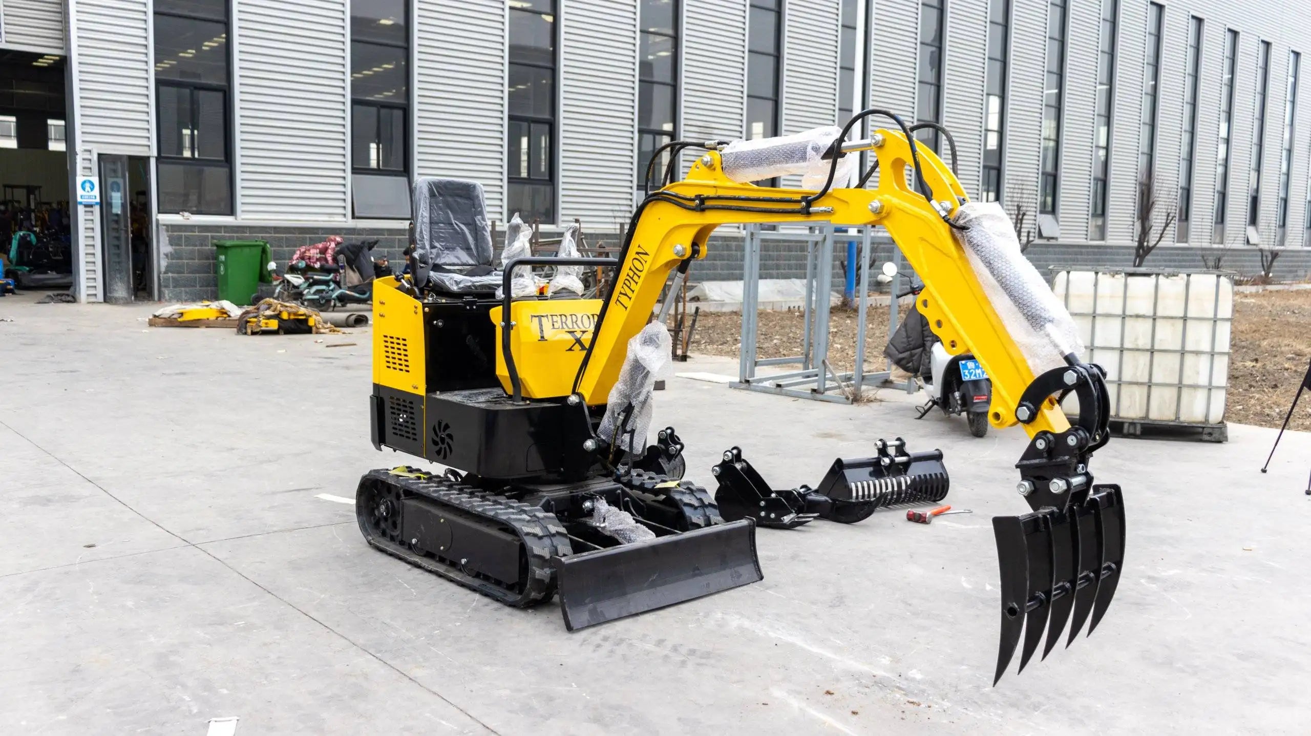 Rake Mini Excavator Attachment for Grading, Leveling, Loosening , Removing Soil USA - 0