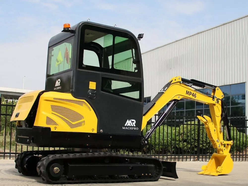 2 TON Mini Excavator Farm Small Digger EPA Engine Cab